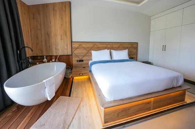 جناح بسرير كينج وسرير كينج وسريرين مزدوجين مع أريكة، Ramitos Boutique Hotel 5/10