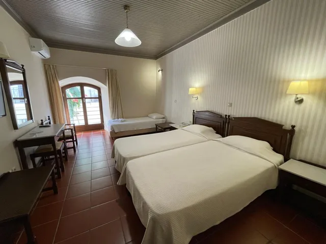 غرفة ثلاثية، Fortezza Hotel 4/7