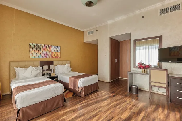 2 Bedrooms, Deluxe, Apartment, Queen and Twin Beds, Partial Lake View، City Premiere Marina Hotel Apartments 7/8