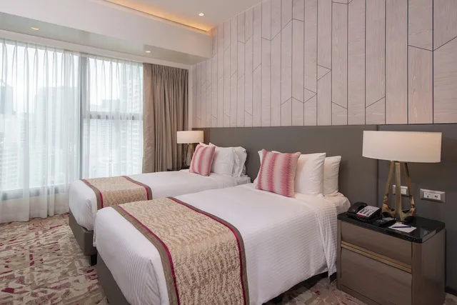 3 Bedrooms, Deluxe, Twin Beds, 2 King Beds, Somerset Central Salcedo Makati 5/8