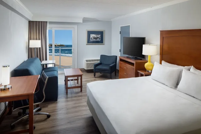 Room, King Bed, Ocean Front, Balcony، Ashworth By The Sea 2/10
