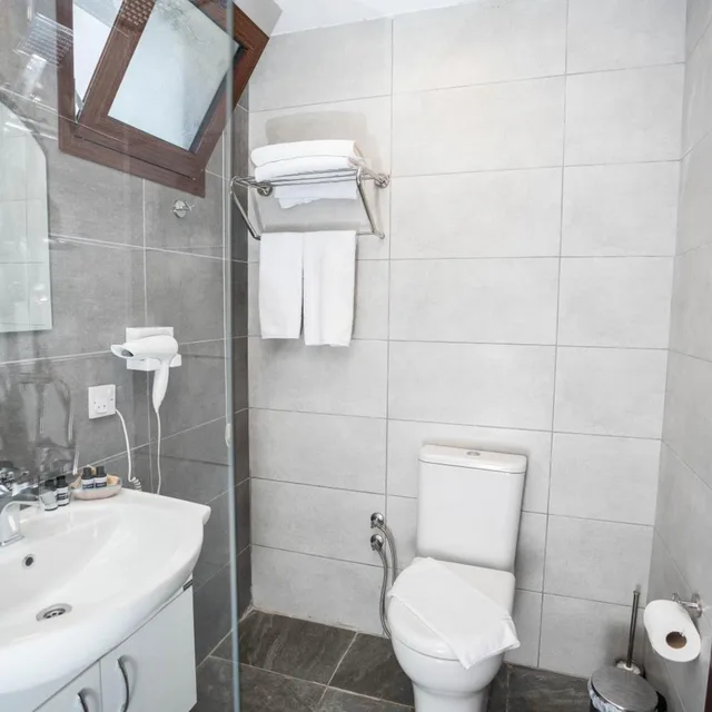 غرفة بسرير مزدوج، Meryems Hotel 3/6