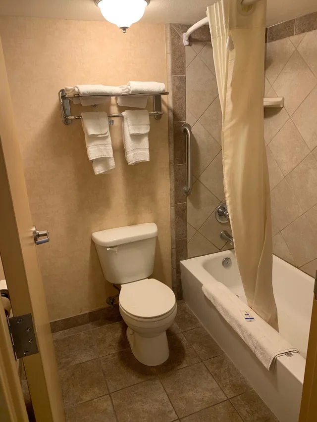 غرفة قياسية بسرير كينج، Quality Inn Idaho Falls 9/10