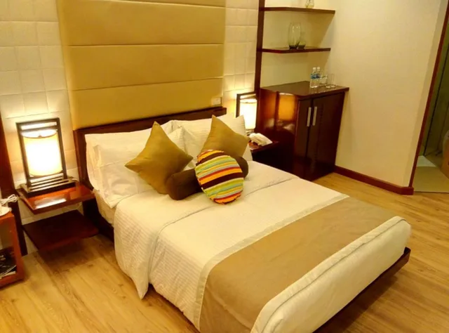 Pad, Twin Beds، Shore Time Hotel Boracay 1/3
