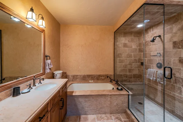 شقة سكنية بريميير بسرير كينج وسريرين منفصلين وسريرين كوين بـ4 غرف نوم، Creekside at Beaver Creek 4/4
