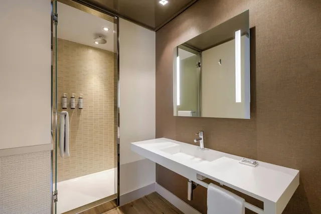 غرفة قياسية بسرير كوين، Ac Hotel Los Vascos 6/9