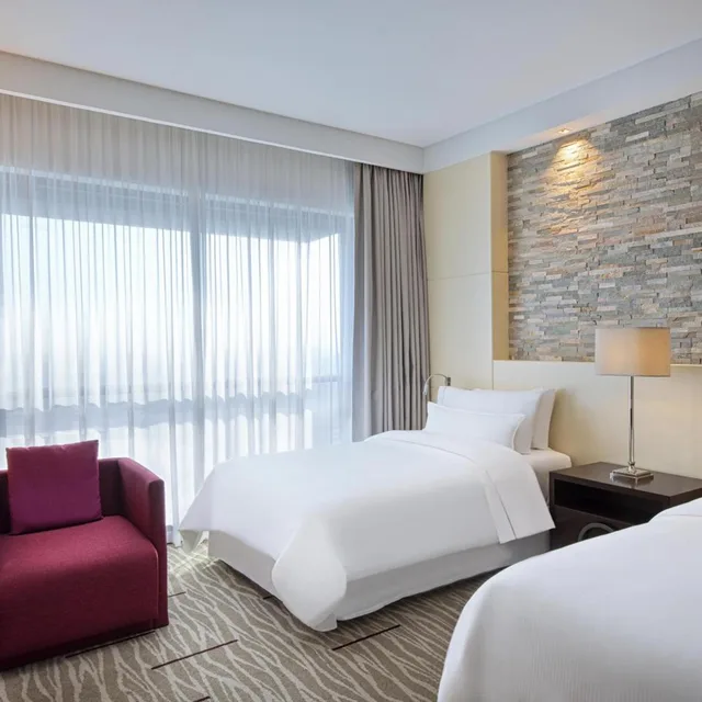 غرفة ديلوكس بسريرين منفصلين، The Westin Hotel Bahrain City Centre 1/8