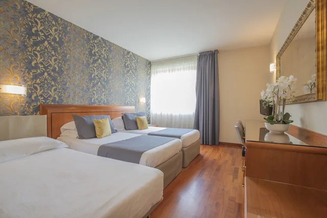غرفة سوبيريور ثلاثية، Hotel Palace Verona 6/10