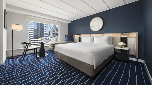 غرفة بسرير كينج في طابق مرتفع، HYATT REGENCY SYDNEY 1/2