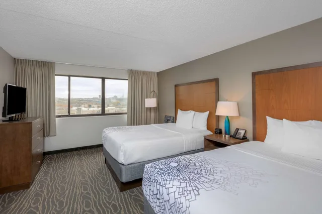 Suite, 2 Queen Beds, La Quinta Inn and Suites by Wyndham Secaucus Meadowlands 1/3