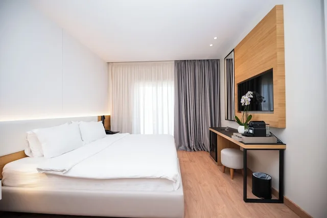 Room, Triple, Queen Bed, Sea View, Sofa, Balcony, Agimi And S Hotel 1/10
