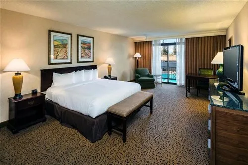 غرفة بسرير مزدوج أو سريرين منفصلين لذوي الإعاقة، Doubletree Hotel San Jose 1/1