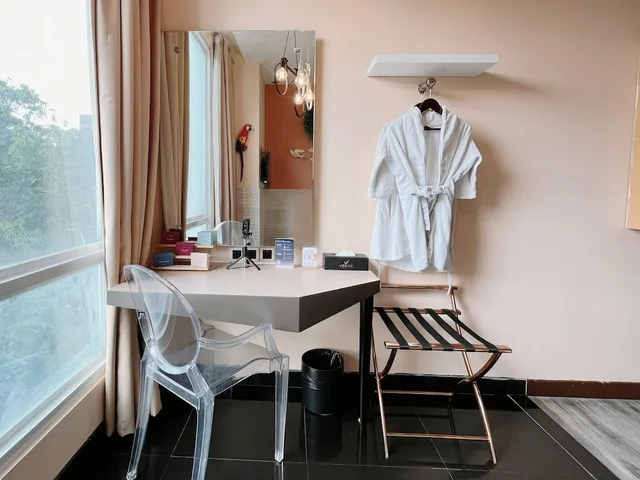 غرفة تنفيذية بسرير كينج بجاكوزي، Verse Luxe Hotel Wahid Hasyim 10/10