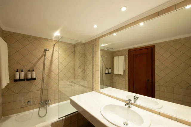 Room, Single, Lateral Side Sea View، Mitsis La Vita 3/4