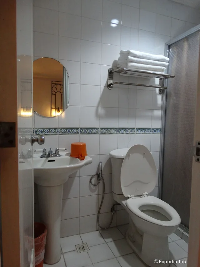Deluxe, Family, Queen and Twin Beds, Urban Travellers Hotel Ex Shogun Suite Hotel 7/10
