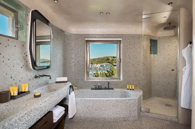 جناح بسرير كينج بإطلالة على البحر، Hotel Cala Di Volpe Costa Smeralda 4/4