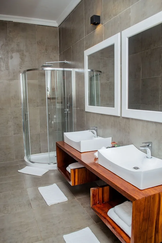 Courtyard, Deluxe, King Bed، Seyyida Hotel And Spa 2/2