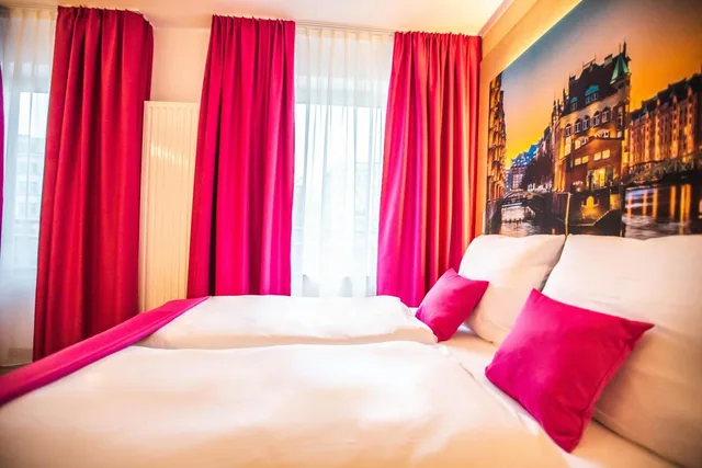غرفة بسرير مزدوج بحمام خاص، Hotel Luckys Inn Gmbh 6/10