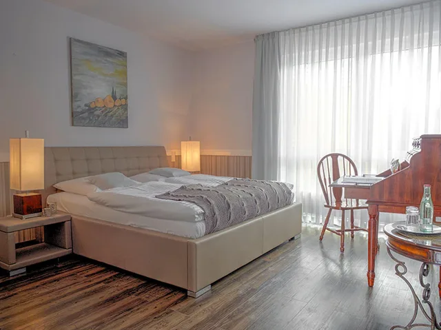 غرفة كومفورت مفردة بسرير كينج، Privathotel Stickdorn 1/1