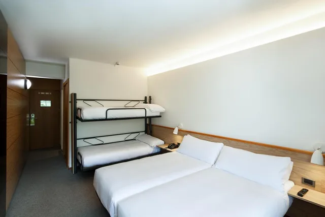 Room, Quadruple, Sercotel Alp Hotel Masella 2/4
