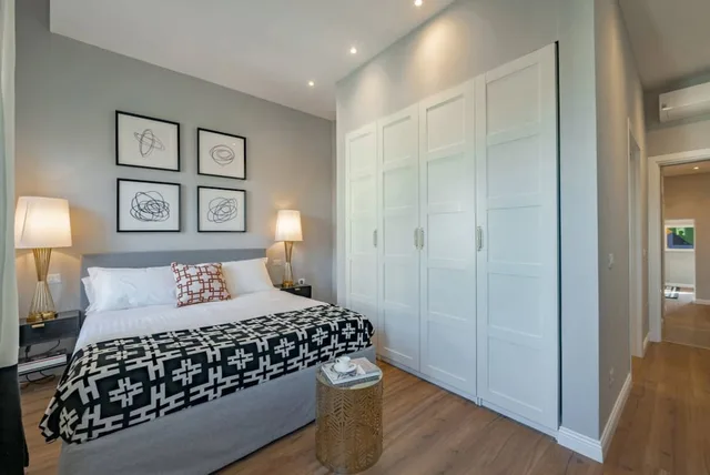 شقة بسريرين منفصلين بغرفتي نوم مع أريكة، Flamingo Luxury Apartment 1/10