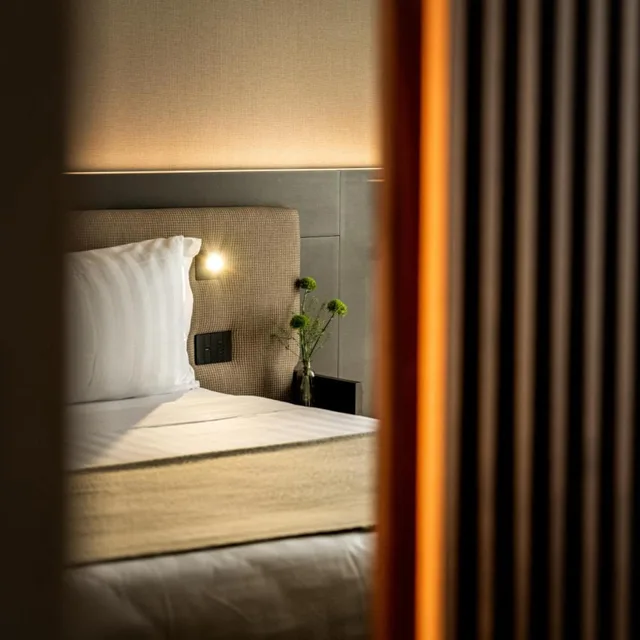 Room, Twin Beds, Litta Palace 1/2
