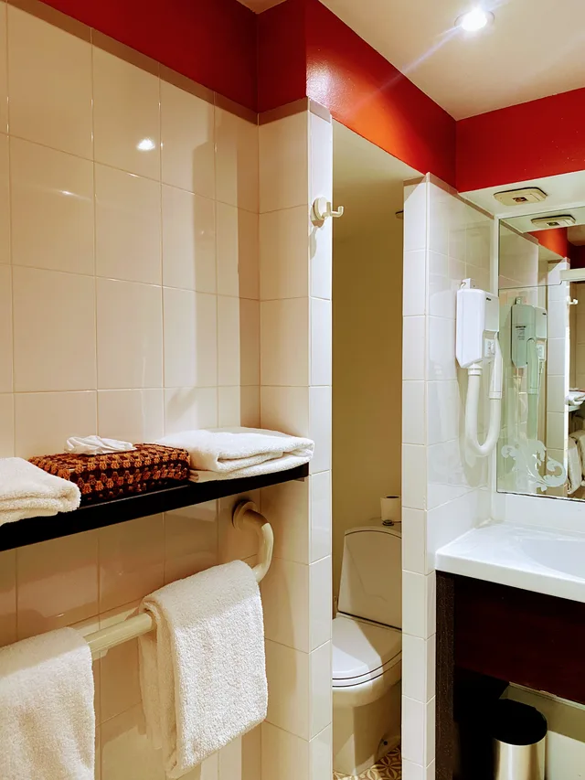 Room, Double Bed, Pamela Hotel Cassis 7/7