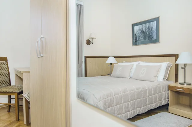 جناح ديلوكس بسرير كينج، Hotel Domus Maria 2/5