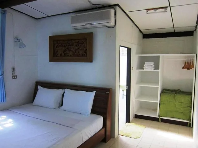 Deluxe, Family, Bungalow, Double and Twin Beds, Beach Front, Bang Po Village 2/2