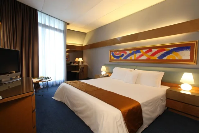 غرفة سوبيريور بسرير كينج، Four Points By Sheraton Catania Hotel And Conference Center 1/10