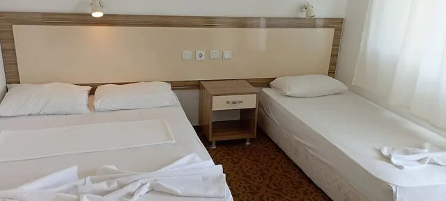 غرفة عائلية ثلاثية بسرير مزدوج وسرير فردي بإطلالة على المسبح، Unal Boutique Hotel 6/10