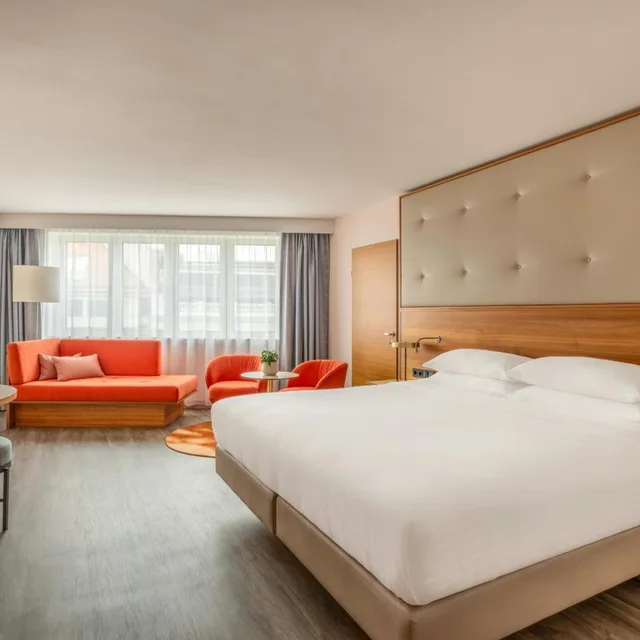 جناح جونيور بسرير كينج مع دخول صالة النادي، Vienna Marriott Hotel 1/7