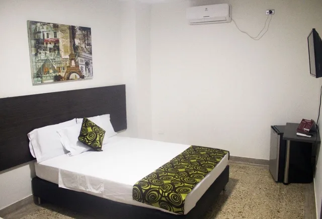 1 Bedroom, Double Bed, Hotel Palmas Del Estadio 1/10