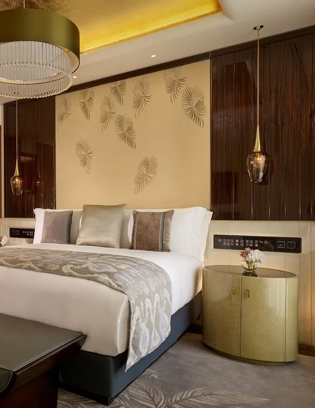 Carlton, Suite, King Bed, City View، THE RITZ-CARLTON ASTANA 1/4