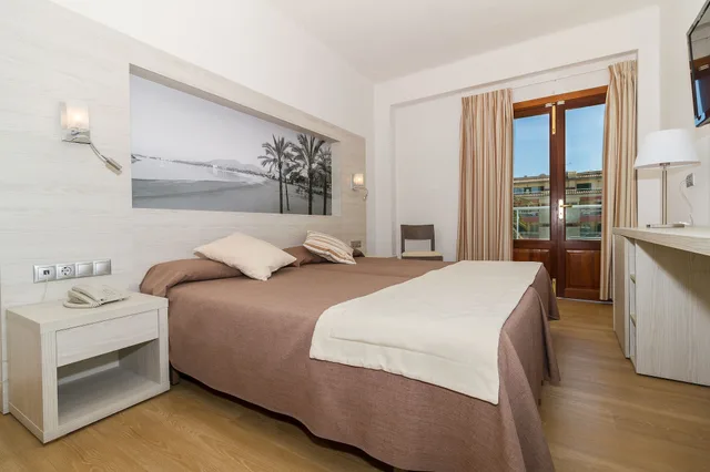 Standard, Twin Beds, Pool View, Balcony, Eix Alcudia Hotel Adults Only 2/4