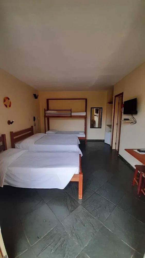 Family, 1 Double and 3 Single Beds, Balcony، Pousada Genesis 1/1