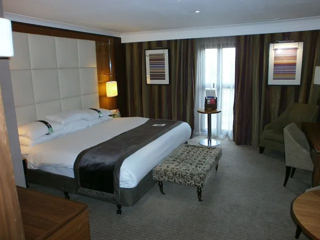 غرفة قياسية بسريرين منفصلين، Holiday Inn Birmingham Bromsgrove 5/10