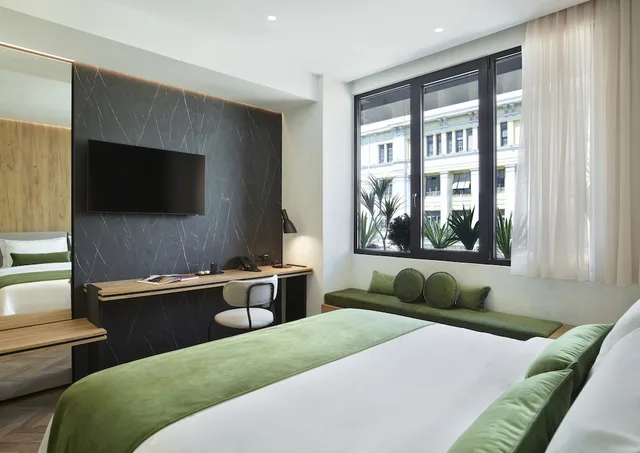 Port, King Bed, Square View، The Port Square Hotel 1/4