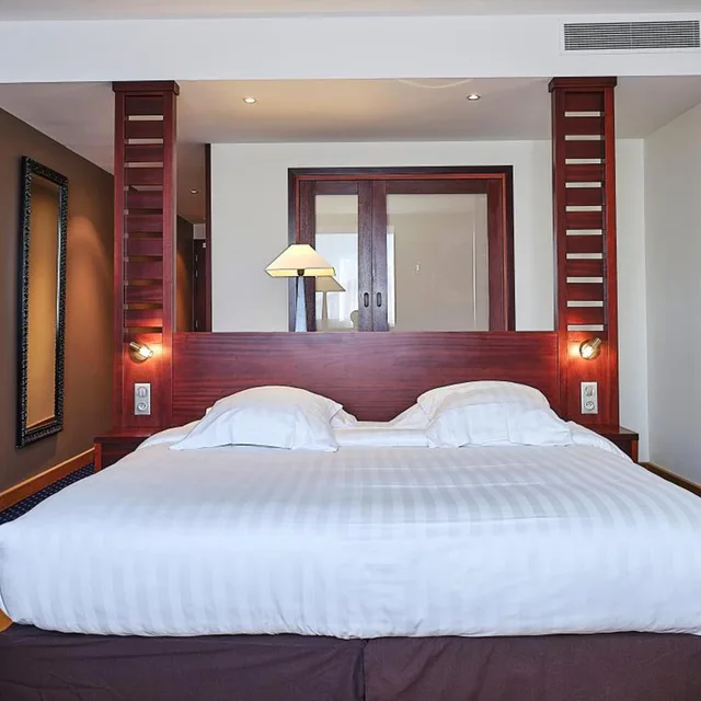 غرفة بريفيليج بسرير مزدوج، Hotel Le Mauritia 3/4