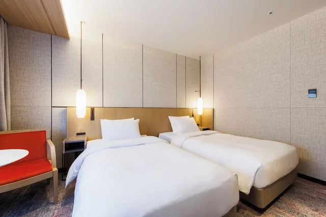 غرفة سوبيريور بسريرين منفصلين في المبنى الرئيسي، Hotel Metropolitan Edmont 1/4