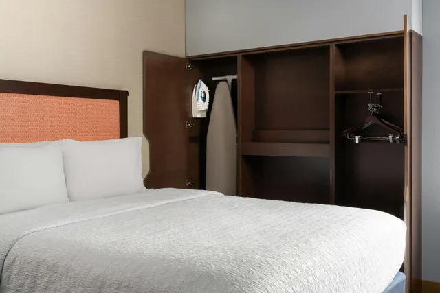 غرفة بسريرين كوين، Hampton Inn Chambersburg 2/4