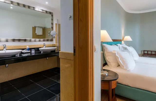 جناح بإطلالة على البحر مع سرير إضافي، Pestana Grand Premium Ocean Resort 9/9