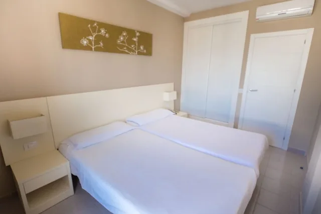 1 Bedroom, Silver, Twin Beds، Los Olivos Beach Resort 1/4