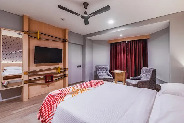 D Luxe Queen Room، Ginger Bharuch 3/4