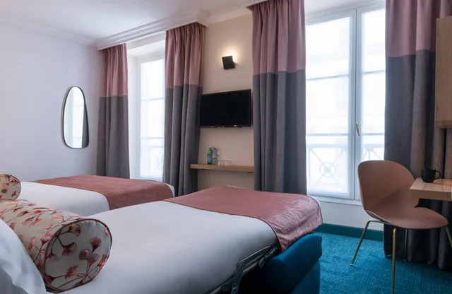 غرفة كومفورت ثلاثية بسرير مزدوج، Leonardo Boutique Hotel Paris Opera 1/4