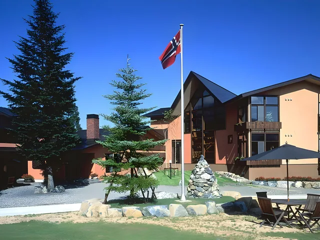 غرفة غربية بسريرين منفصلين بحوض استحمام، Hakuba Alpine Hotel 1/1