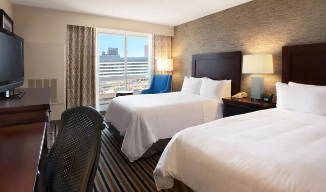 غرفة رباعية بسريرين مزدوجين، Wyndham Boston Beacon Hill 1/2