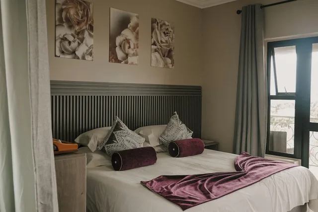 غرفة فاخرة بسرير كينج بغرفة نوم واحدة، Stone Olive Guest House 1/7