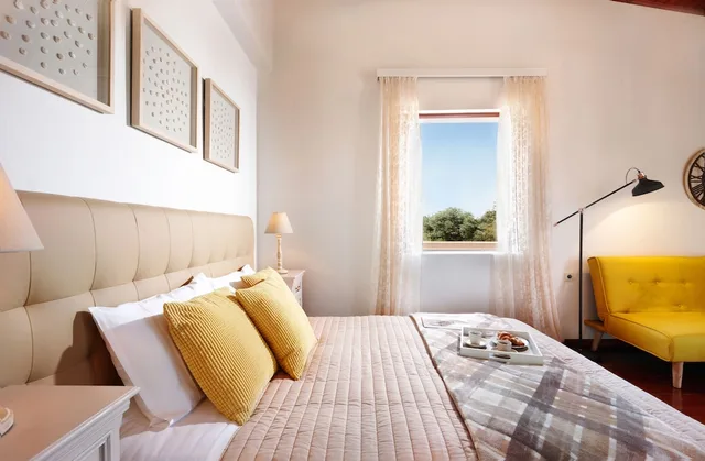 فيلا ديلوكس بسريرين منفصلين وسريرين كينج بـ4 غرف نوم مع أريكة بمسبح خاص، Villa Vanelia Mare 6/8