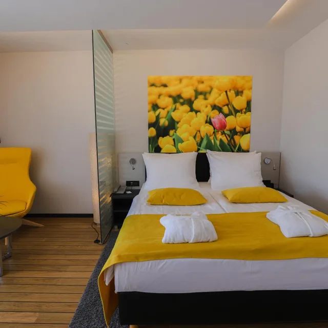 غرفة بسرير مزدوج بشرفة بجاكوزي، Wellness Hotel Villa Magdalena 9/10